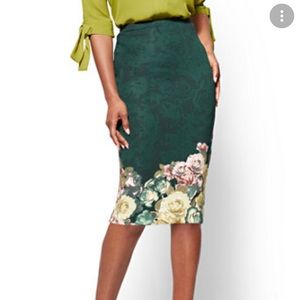 NY&Co Floral Pencil Skirt